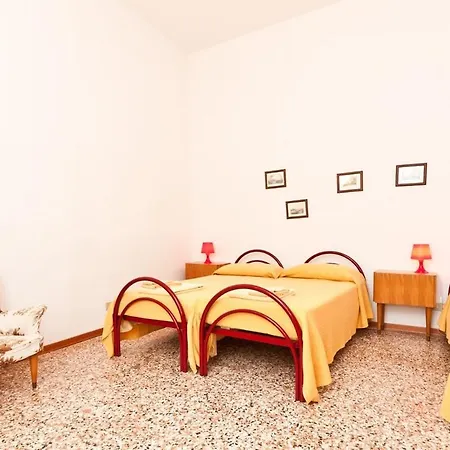 Ca' Querini - *