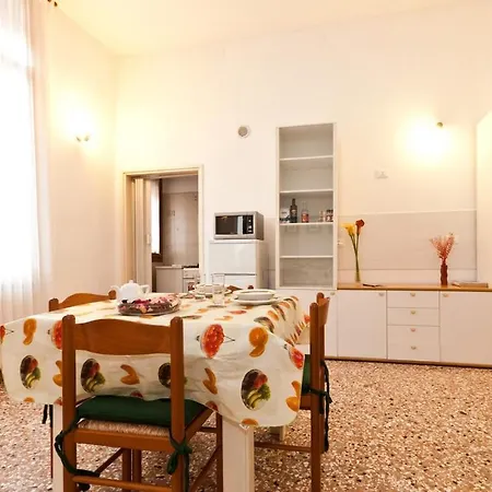 Ca' Querini - Appartamento *